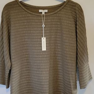 Max studio blouse top NWT